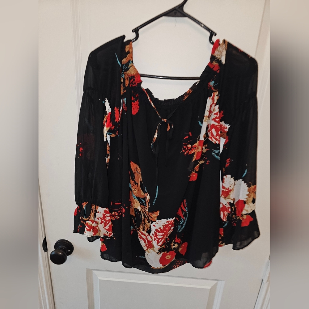 Floral Black Blouse